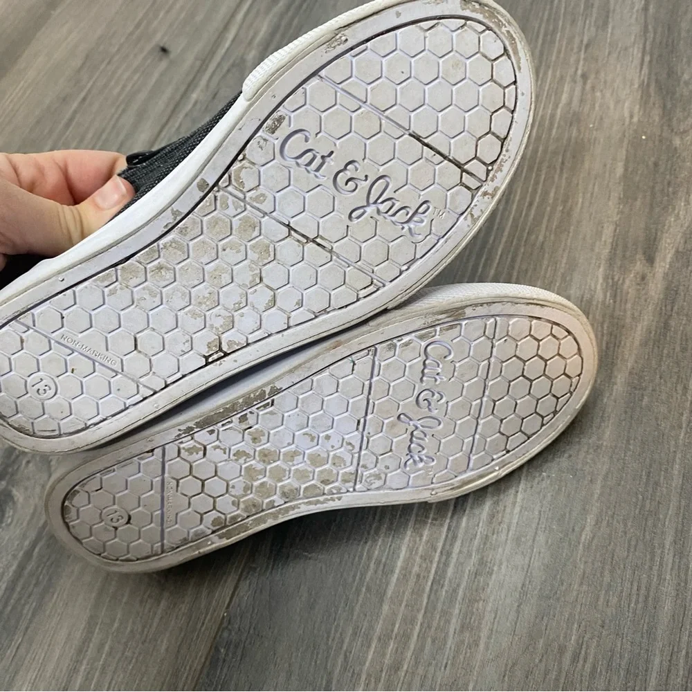 🌈 Cat & Jack boys shoes size 13 - Picture 4 of 5